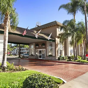 *** Hotel Ramada By Wyndham Costa Mesa/newport United States